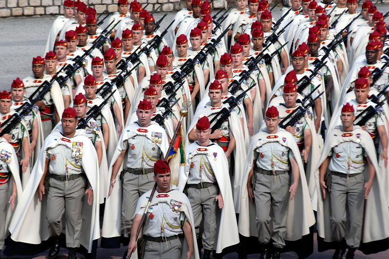 1er-regiment-de-spahi-francais-lors-du-defile-du-14-juillet